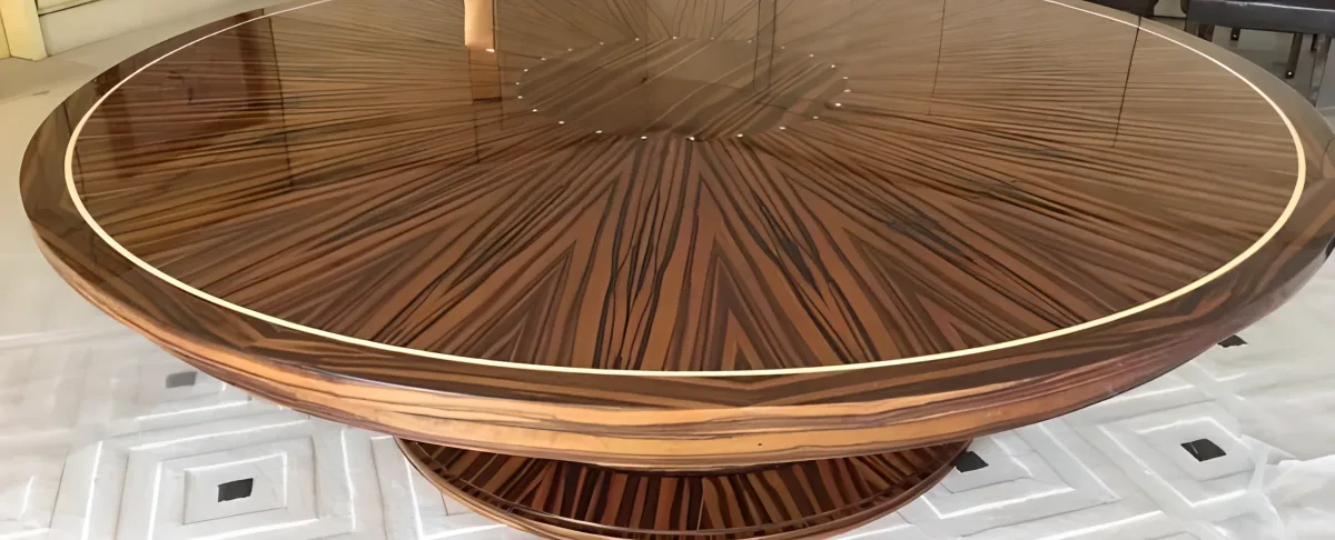 Mesa de comedor redonda con marquetería radial Sunburst alto brillo